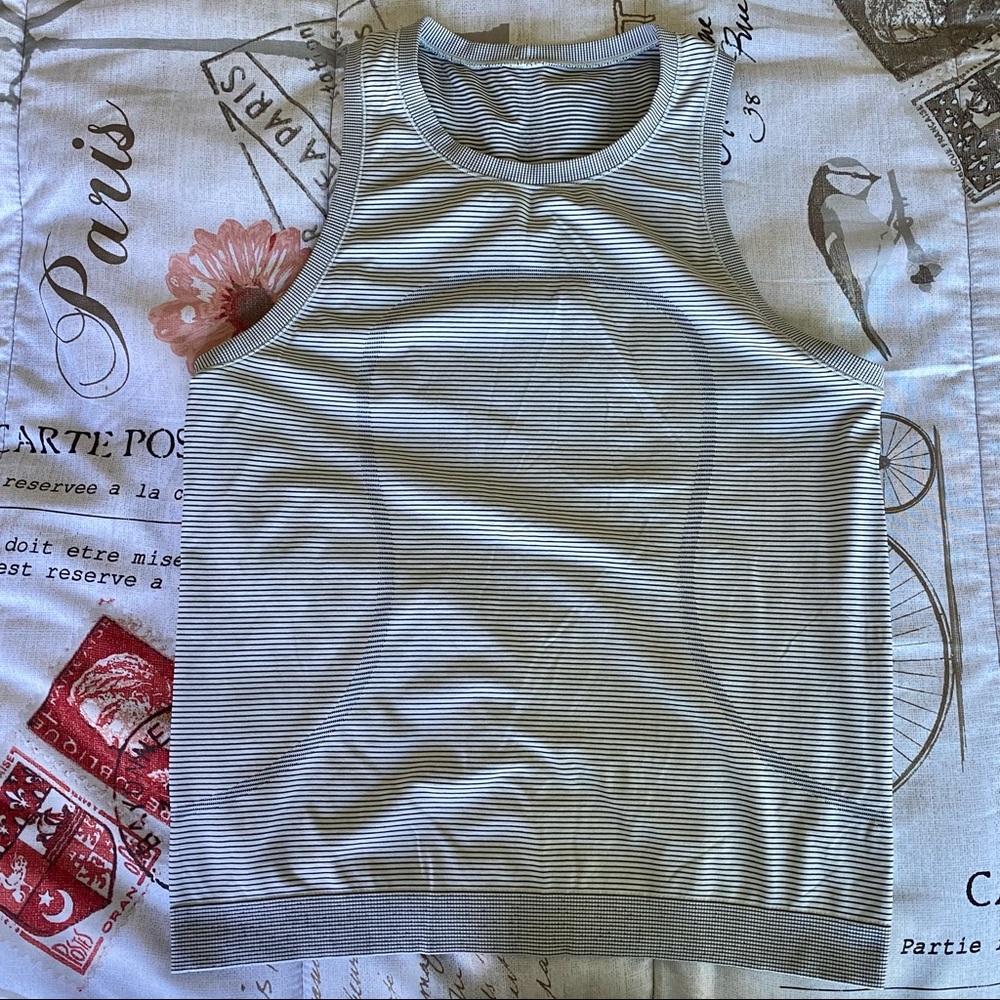 Lululemon Swiftly Relaxed Tank